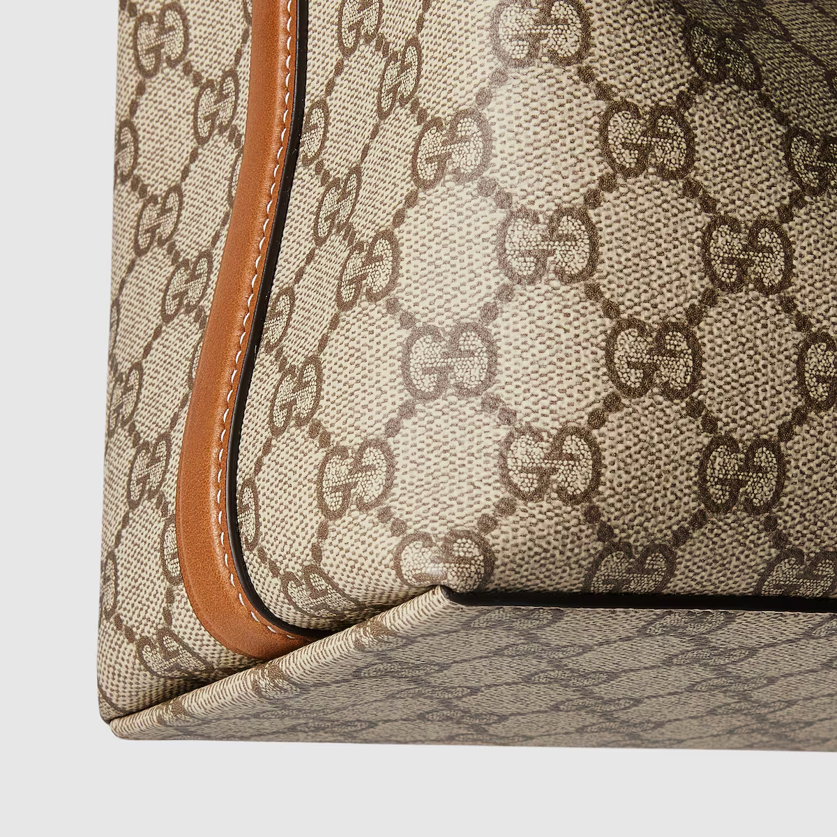 GG EMBLEM MINI BUCKET BAG